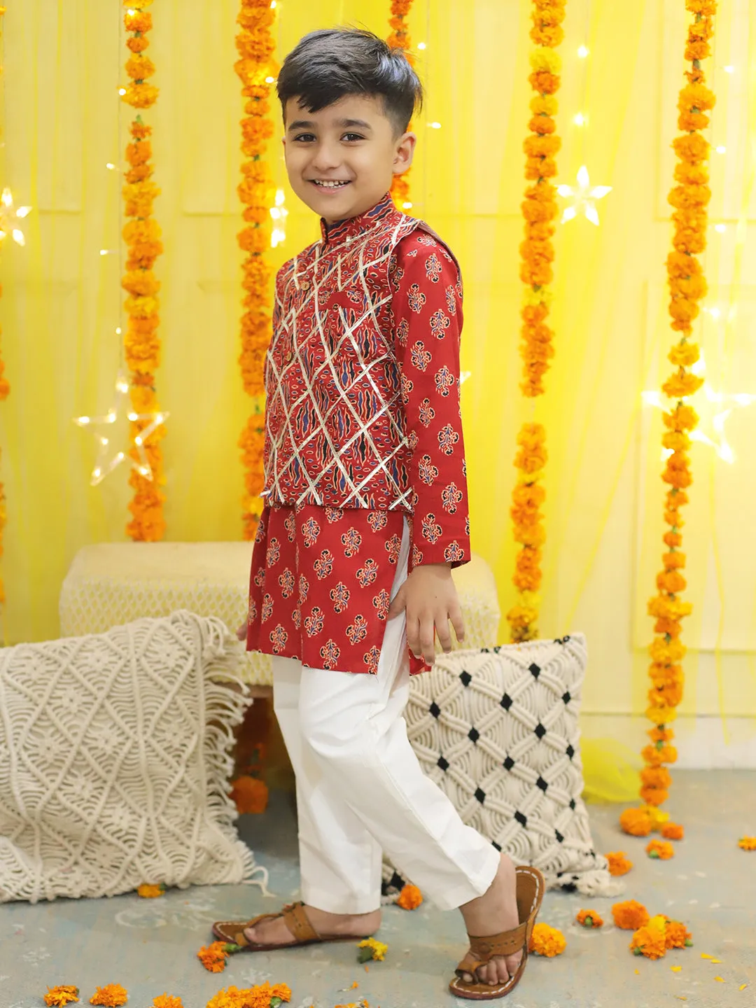 Boys Pure Cotton Printed Kurta Pajama With Jacket - Red