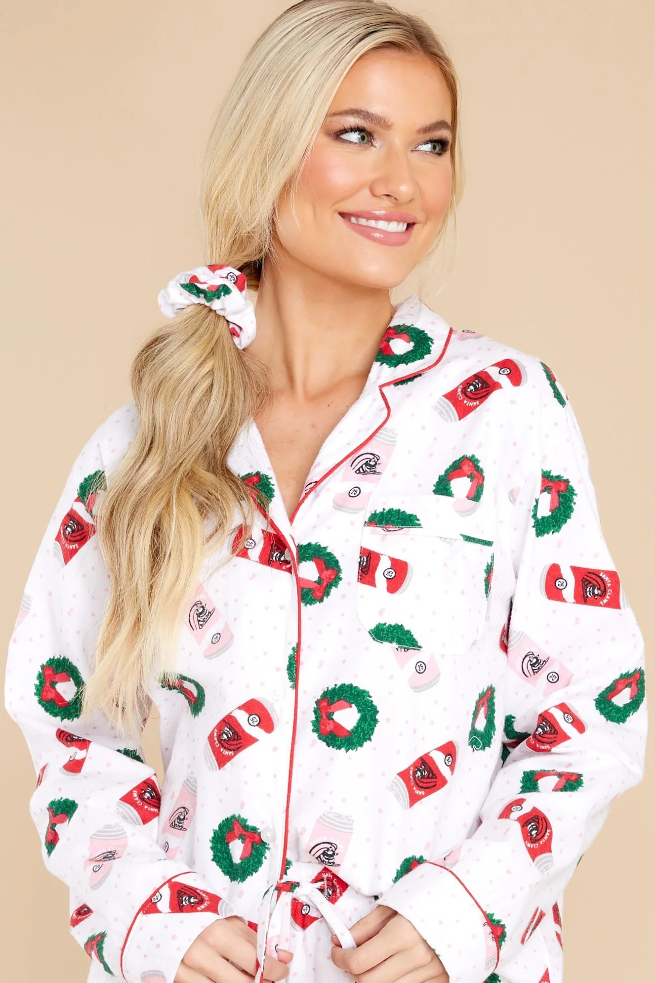 Here Comes Santa Claws White Multi Pajama Set