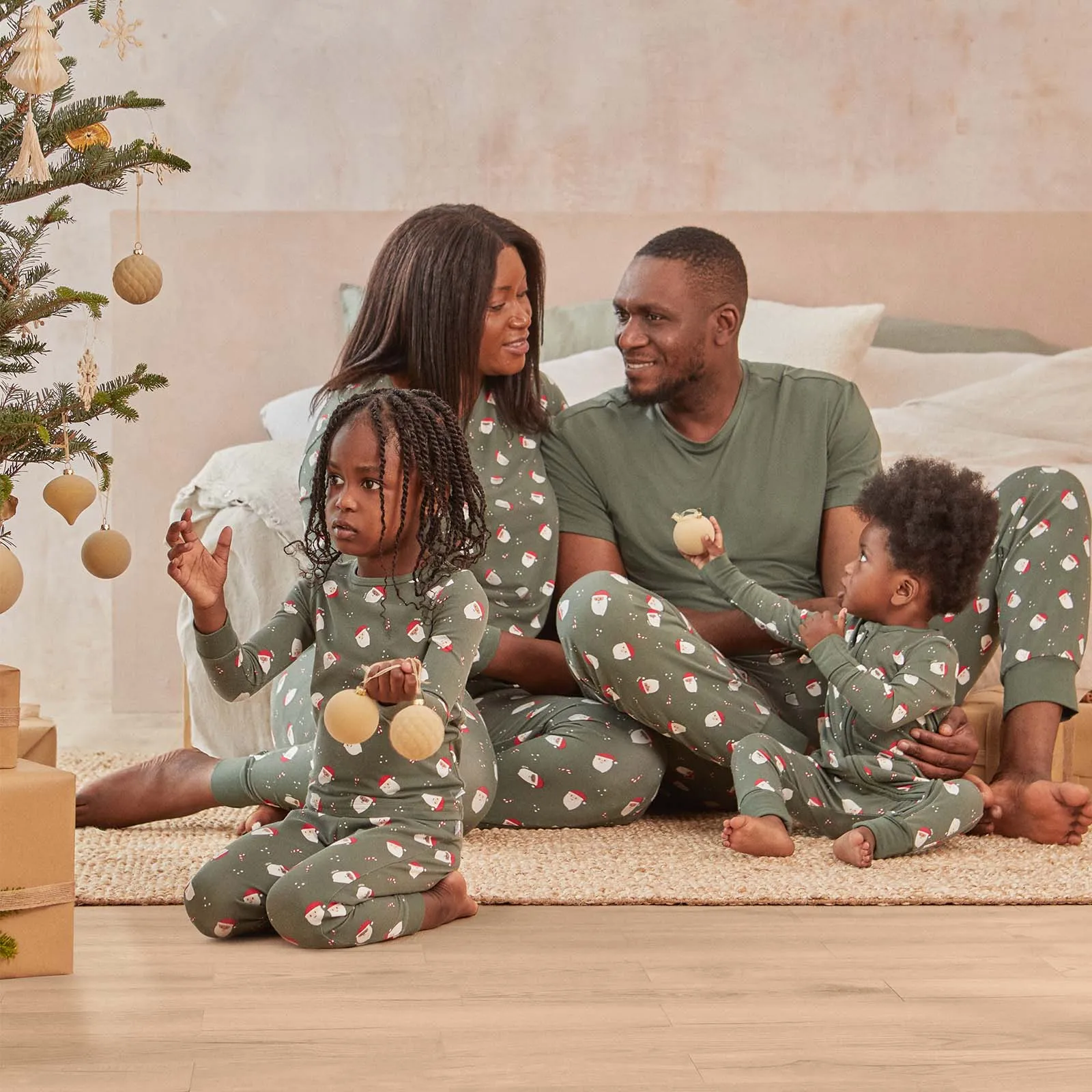 Men's Santa Print Pajama Set