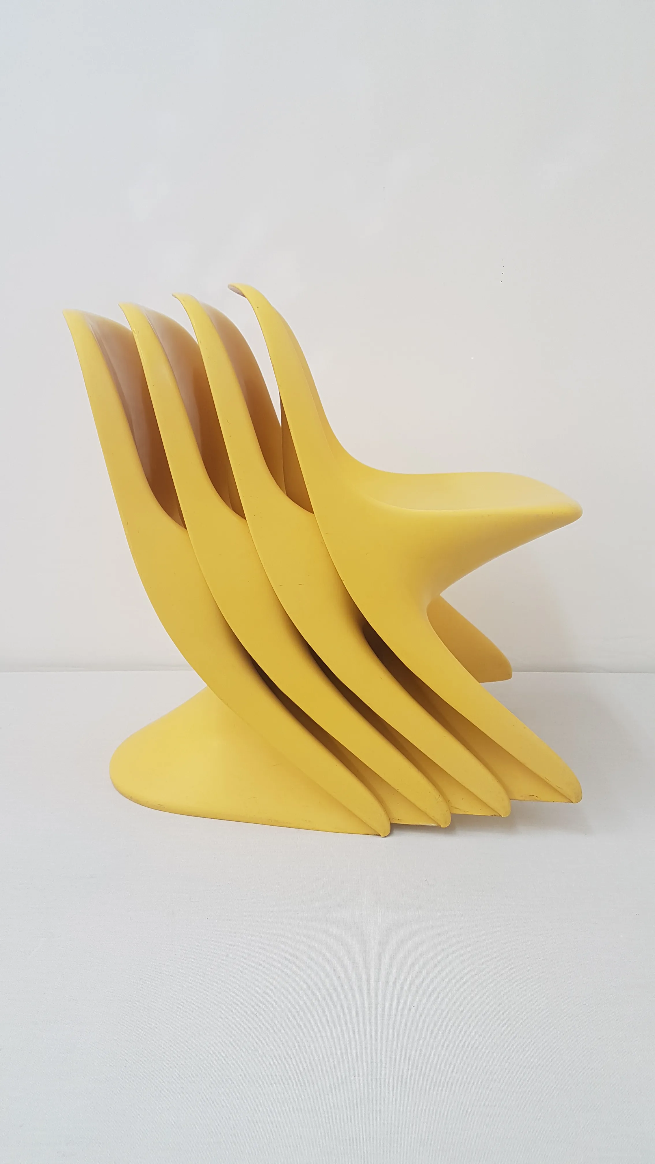 Set 4 yellow children's chair Casalino Junior - Alexander Begge for Casala -1970s